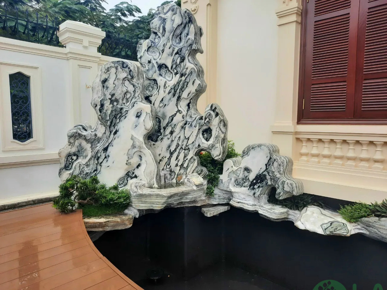 tiểu cảnh hòn non bộ thác nước