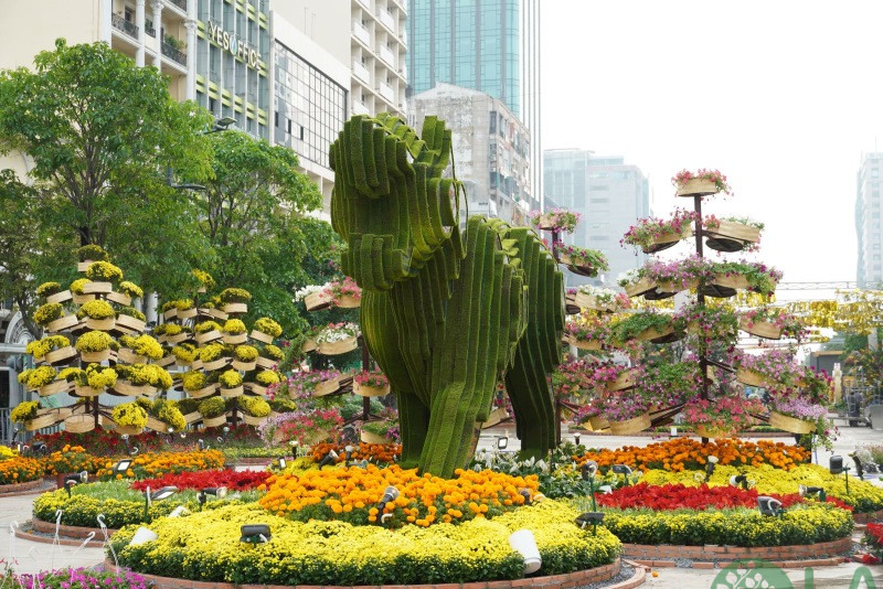 tiểu cảnh sân vườn ngày Tết 