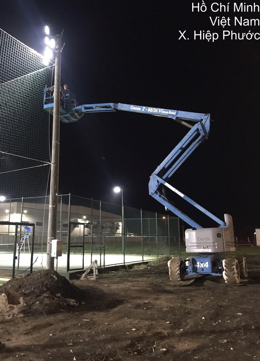 Thi công sân bóng đá