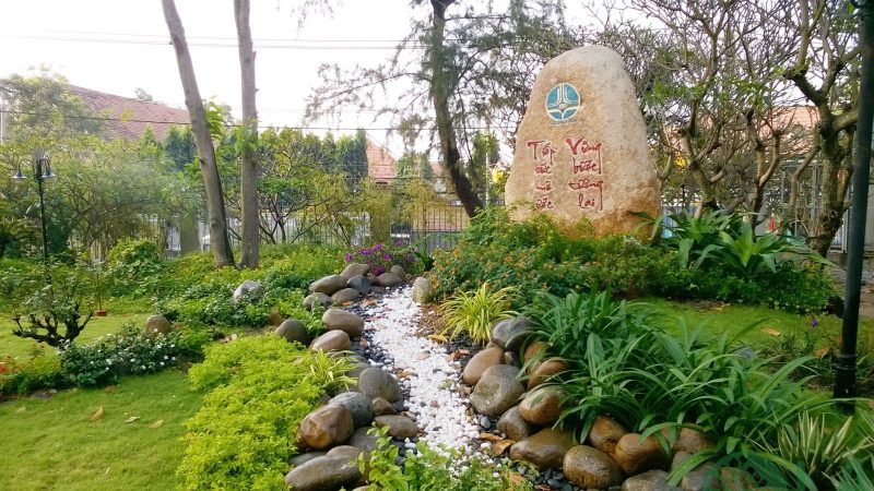 thiết kế sân vườn 30m2