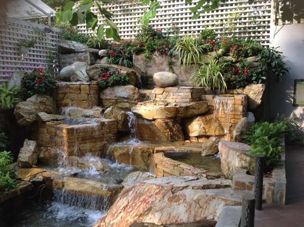 mẫu suối nhân tạo đẹp