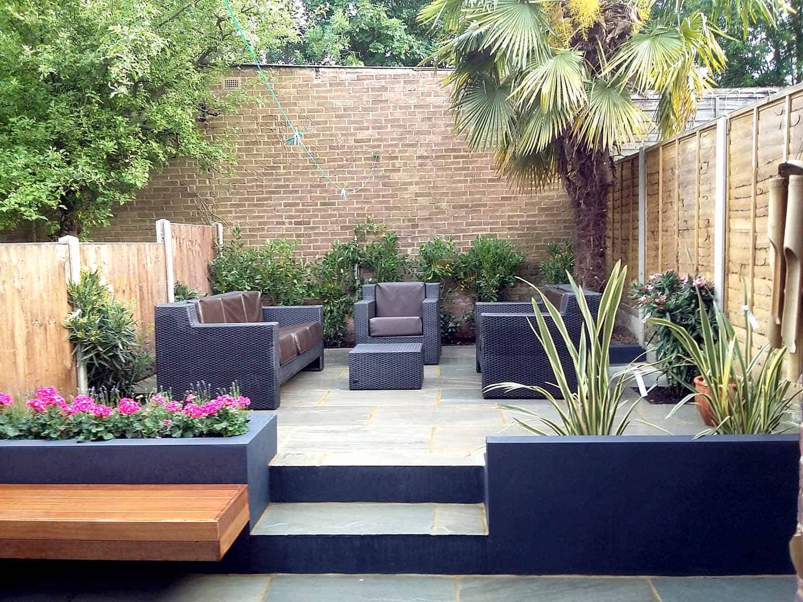 thiết kế sân vườn châu âu